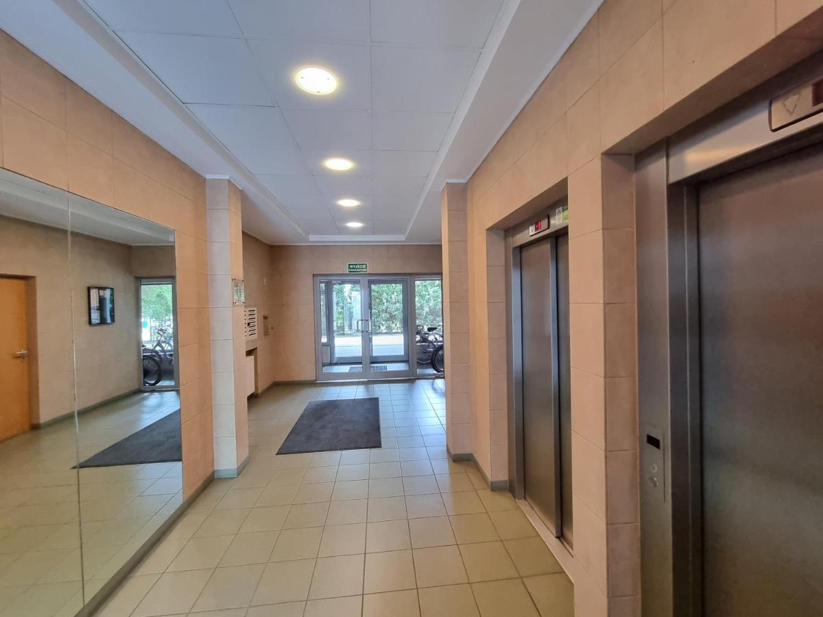 Saska Kepa Apartment วอร์ซอ ภายนอก รูปภาพ